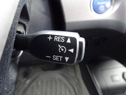 Used 2013 Toyota Prius Two image 23