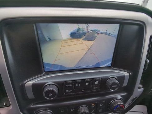 Used 2019 GMC Sierra 1500 SLE w/ SLE Value Package image 17