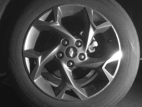 Used 2025 Chevrolet Trax LT w/ LT Convenience Package FWD image 14