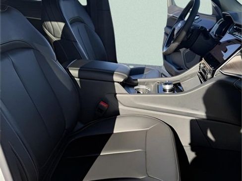 New 2025 Jeep Grand Cherokee L Limited image 28