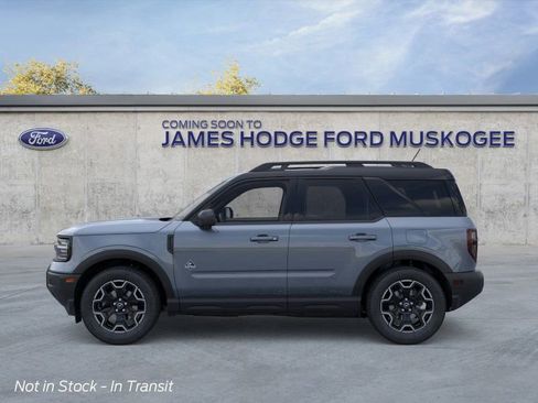New 2025 Ford Bronco Sport Outer Banks w/ Outer Banks Tech Package+ AWD/4WD image 3