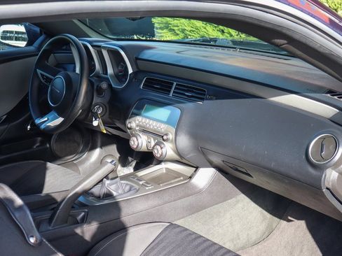 Used 2011 Chevrolet Camaro LS image 32