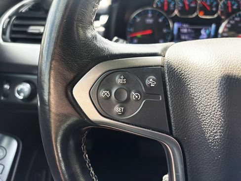 Used 2019 Chevrolet Suburban LT image 23