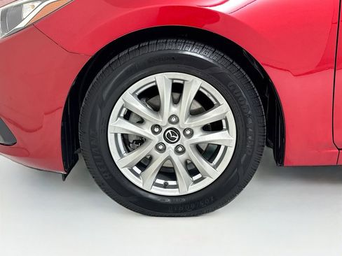 Used 2016 MAZDA MAZDA3 i Touring w/ Popular Equipment Package FWD image 26