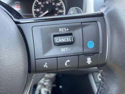 Used 2023 Nissan Rogue SV w/ SV Premium B Package AWD/4WD image 13