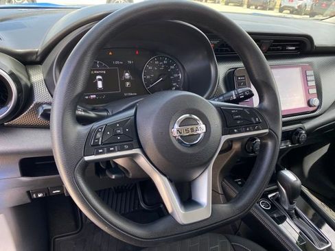 Used 2021 Nissan Kicks SV FWD image 12