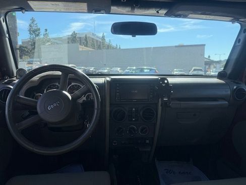 Used 2010 Jeep Wrangler Unlimited Rubicon w/ Dual Top Group image 6