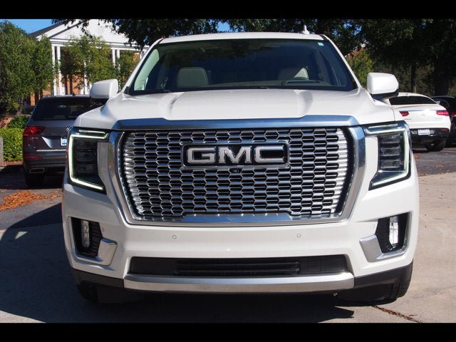 Used 2021 GMC Yukon Denali w/ Denali Ultimate Package AWD/4WD image 8