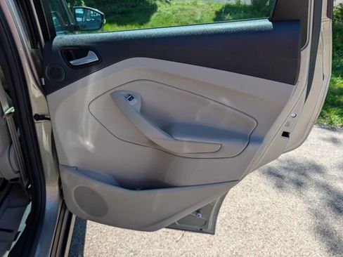 Used 2015 Ford C-MAX Energi SEL w/ Equipment Group 303A FWD image 35