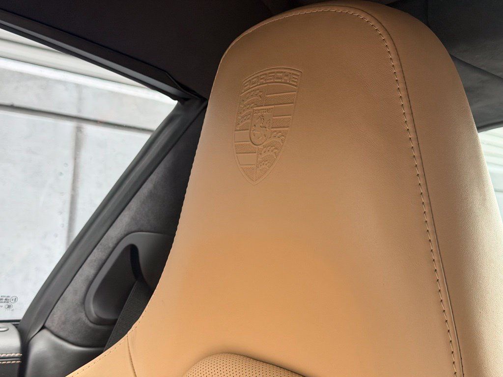 Certified 2018 Porsche 911 Targa 4 GTS AWD/4WD image 27