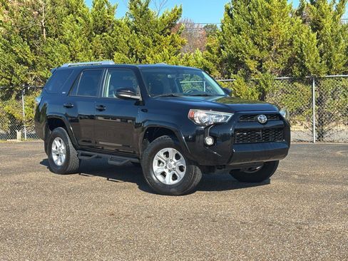 Used 2018 Toyota 4Runner SR5 image 49