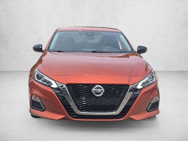 Used 2021 Nissan Altima 2.5 SR FWD image 2
