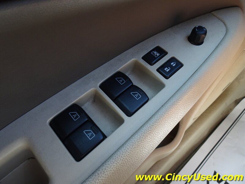 Used 2010 INFINITI G37 x Sedan w/ Premium Pkg AWD/4WD image 22