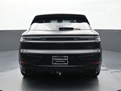 New 2026 Porsche Cayenne Turbo image 25