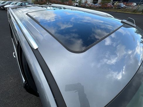 Used 2021 GMC Yukon Denali image 28