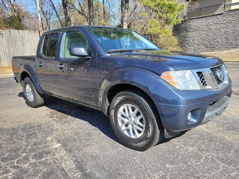 Used 2019 Nissan Frontier SV w/ Value Truck Package image 16