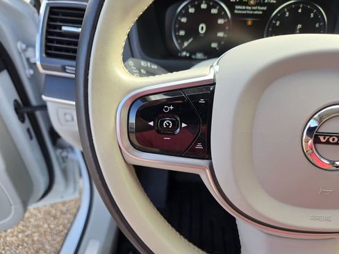Used 2020 Volvo XC90 T5 Momentum image 20