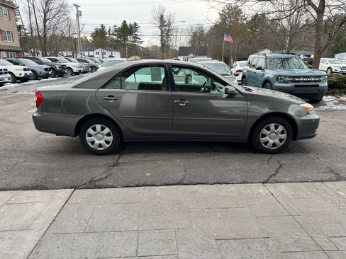 Used 2004 Toyota Camry LE image 6