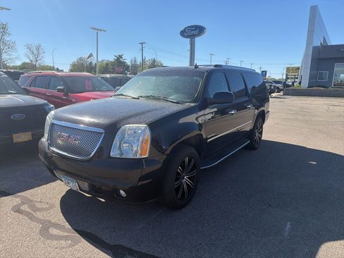 Used 2013 GMC Yukon XL Denali AWD/4WD image 2
