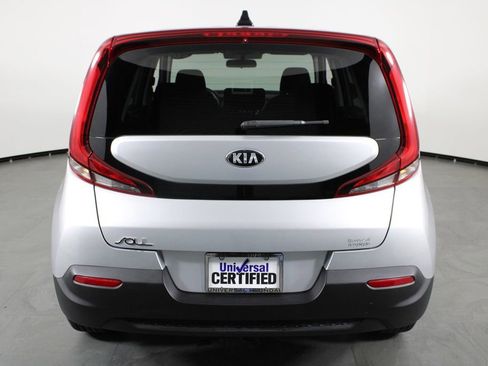 Used 2020 Kia Soul LX image 8