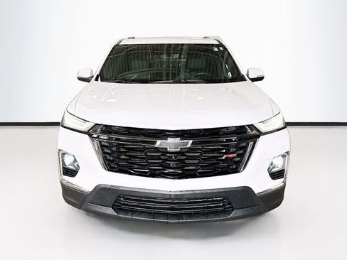 Used 2023 Chevrolet Traverse RS image 4