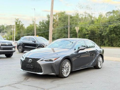 Used 2022 Lexus IS 300 AWD w/ Premium Package image 5