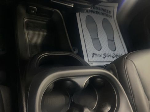 New 2026 Chrysler Pacifica Select image 24