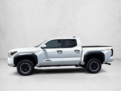 Used 2024 Toyota Tacoma TRD Off-Road AWD/4WD image 8