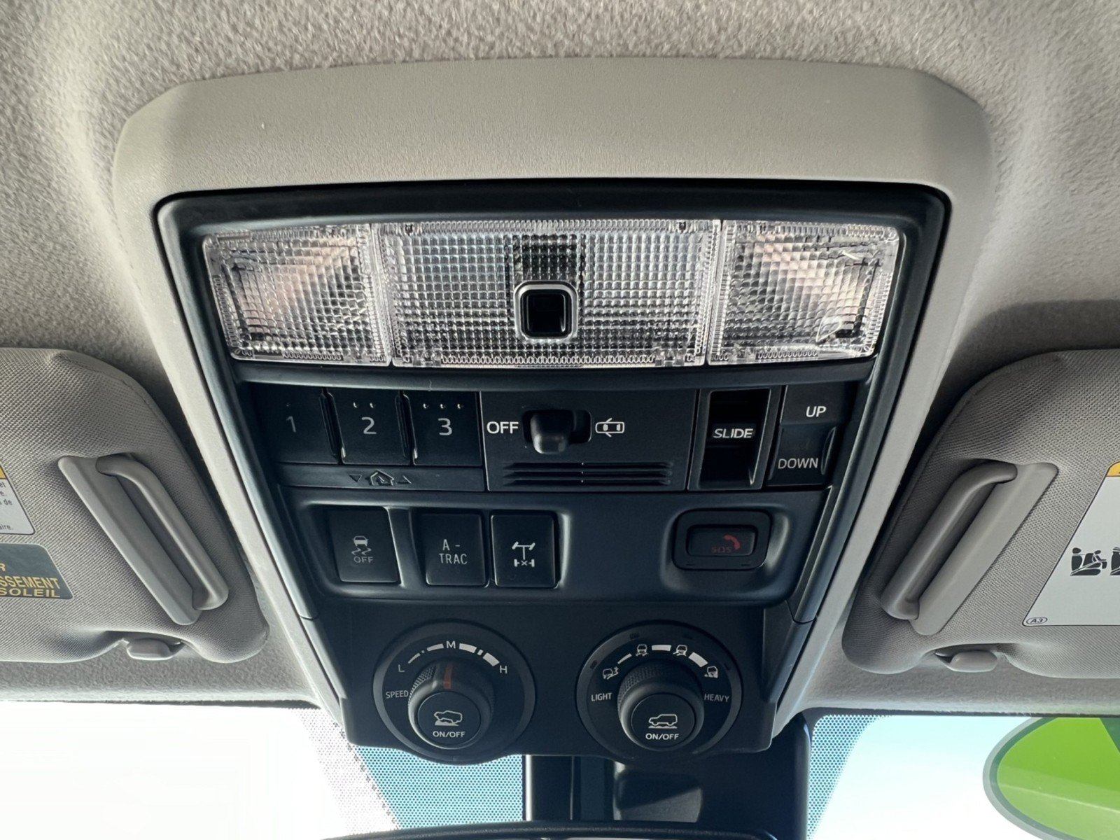 Used 2021 Toyota 4Runner TRD Off-Road Premium w/ Moonroof Package AWD/4WD image 31