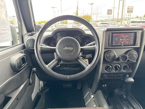 Used 2009 Jeep Wrangler X AWD/4WD image 7