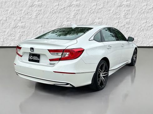 Used 2022 Honda Accord Touring image 3