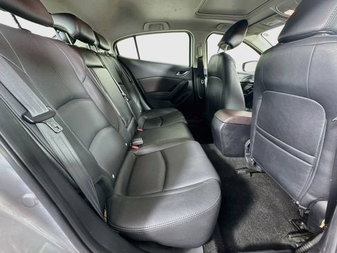 Used 2018 MAZDA MAZDA3 Grand Touring FWD image 33
