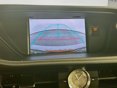 Used 2013 Lexus ES 300h w/ Luxury Pkg FWD image 23