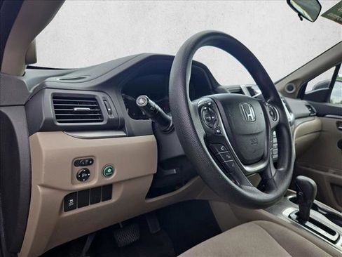 Used 2016 Honda Pilot EX image 4