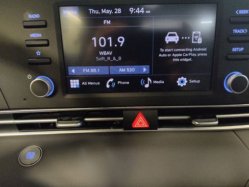 Used 2025 Hyundai Elantra Sport FWD image 25