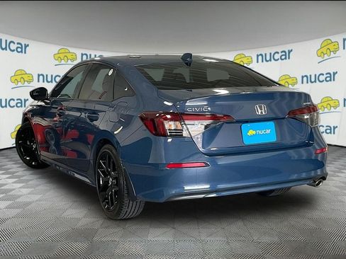 Used 2025 Honda Civic Sport image 4