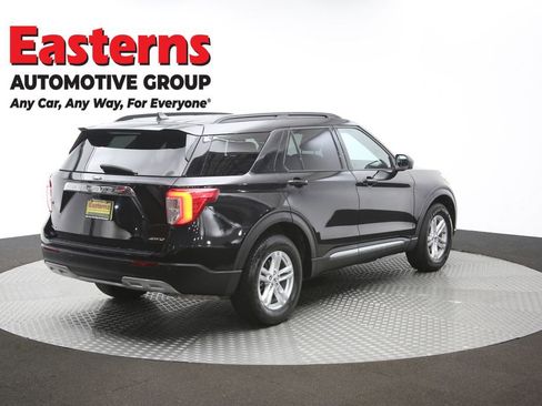 Used 2023 Ford Explorer XLT w/ Equipment Group 202A AWD/4WD image 40