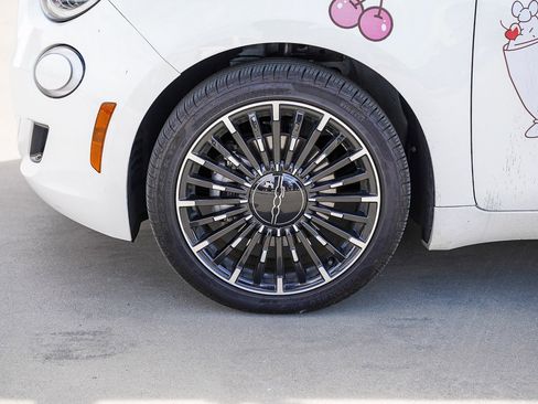 Used 2024 FIAT 500 e (RED) image 7