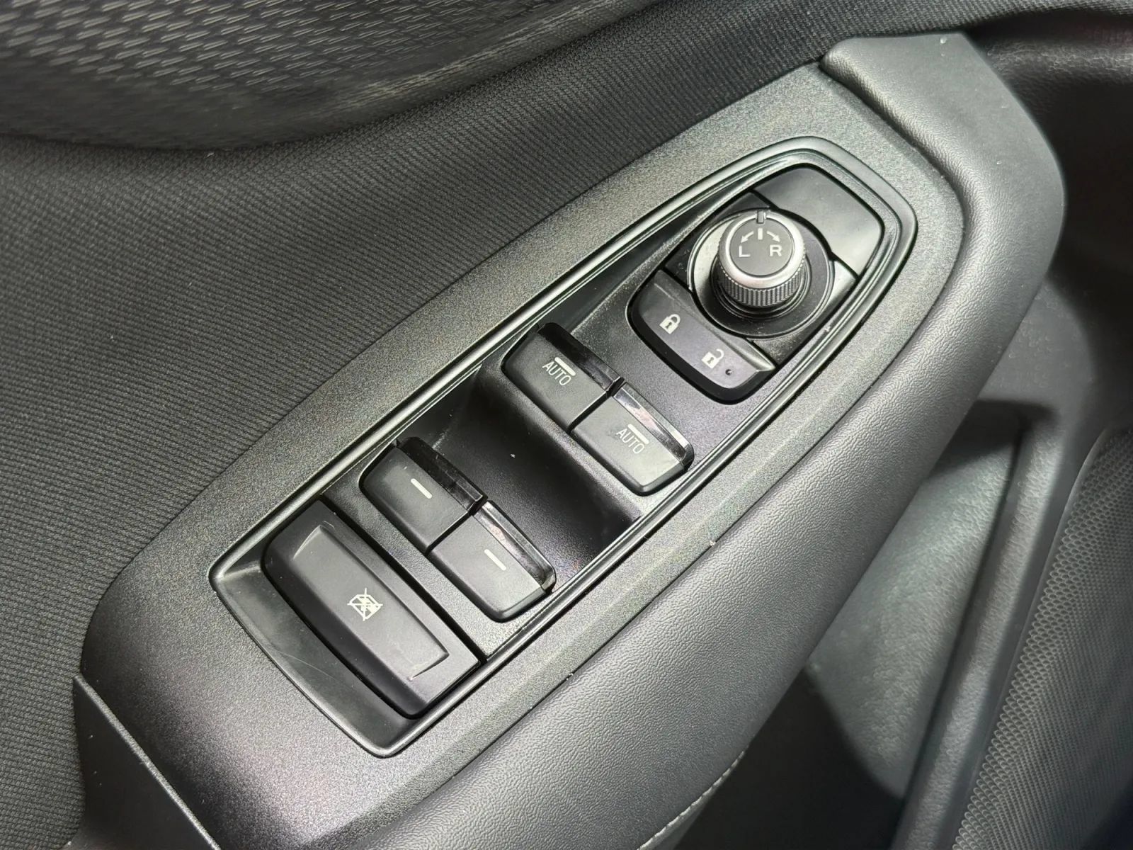 Used 2024 Subaru Outback Premium AWD/4WD image 39
