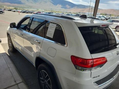 Used 2017 Jeep Grand Cherokee Limited w/ Luxury Group II AWD/4WD image 3