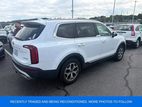 Used 2020 Kia Telluride EX AWD/4WD image 2
