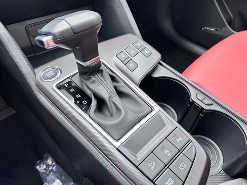 New 2026 Kia Sportage SX image 18