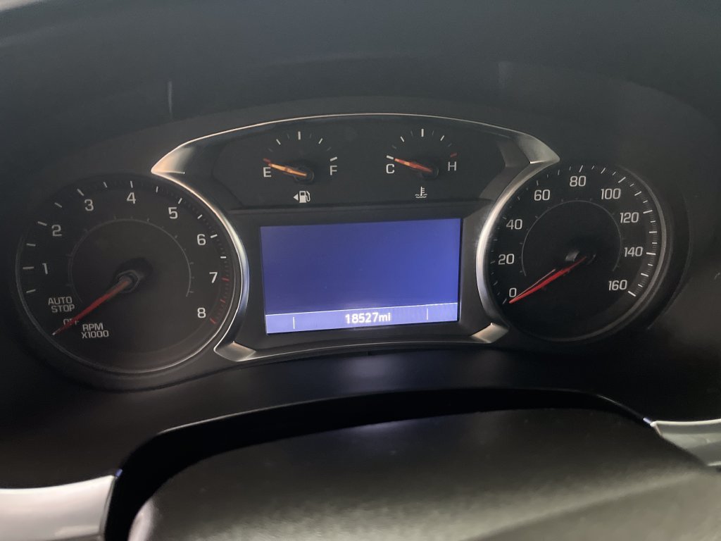 Used 2023 Chevrolet Traverse LT FWD image 17