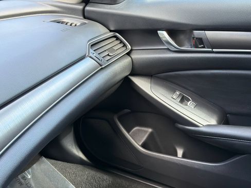 Used 2019 Honda Accord LX image 26
