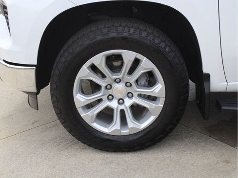 Used 2022 Chevrolet Silverado 1500 LTZ w/ LTZ Premium Package AWD/4WD image 38