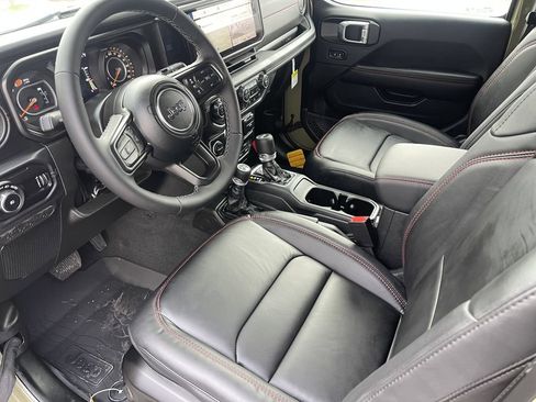 New 2026 Jeep Wrangler Unlimited Rubicon AWD/4WD image 11