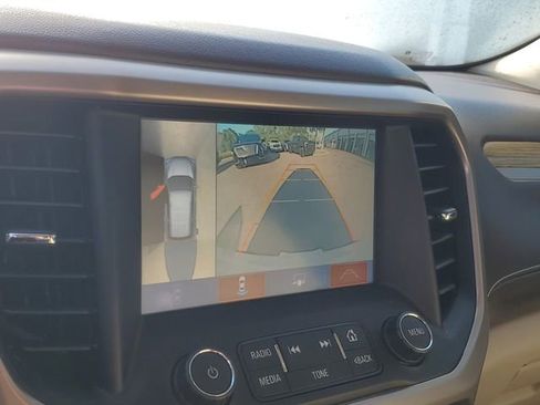 Used 2018 GMC Acadia Denali w/ Technology Package FWD image 21