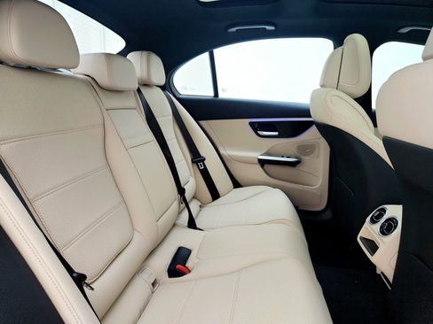 Used 2025 Mercedes-Benz C 300 Sedan image 16