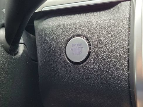 Used 2023 Kia Sorento S FWD image 27