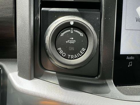 New 2025 Ford F150 Lariat w/ Equipment Group 501A Mid image 21